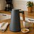 Garrafa Térmica Design Cabo Madeira Botão Abre Fácil Cinza - Vivaflor Decor - Imagem 2