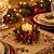 Jogo 4 Porta Velas Decorado Castiçal Natalino com Folhagens Pinhas Berries e Vela LED Branco Quente Mesa Posta Natal 10c - Imagem 6