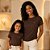 Kit Camiseta Mãe e Filha Marrom com Coração Bordado 100% Algodão - Imagem 2