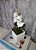 Arranjo De Mini Orquídea Branca Vaso Branco Quadrado - Imagem 1