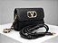 Bolsa Noir V-Signature – Coleção Iconic Luxe - Imagem 1
