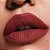 BATOM LÍQUIDO MATTE POWER STAY VERMELHO TERRA AVON - Imagem 2