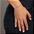Pulseira Rommanel Formado Por Fio Entrelaçado Com Berloques De Cristais E Coração Diamantado Med 21 Cm Ajustável A 18 Cm - Imagem 4