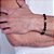 Pulseira Rommanel Shamballa Formada Por 25 Pedras "Olho De Tigre" De 8,00 Mm, Com Peça Escrito Livrai-Nos De Todo Mal Am - Imagem 4