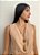 Colar Longo Nude com Gota em Resina Marrom - Imagem 4