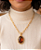 Colar Curto Banhado Resina Marrom - Imagem 3