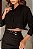 Camisa Cropped Alfaiataria Preta com Sobreposição Quadrada - Imagem 2