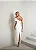 Vestido Mídi em Crepe Alfaiataria Off-White Assimétrico de Um Ombro Só com Peplum - Imagem 4