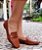LOAFER EM  COURO 79999 CARAMELO / DETALHE RECORTES - Imagem 1