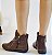 BOTA COURO 58112 CHOCOLATE / PLISSADA E DETALHE COM ZIPER / ESTILO E CHARME - Imagem 4