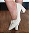 SCARPIN 1130 OFF WHITE / SALTO BLOCO / CLASSE NO SEU DIA A DIA - Imagem 8
