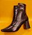BOTA COURO 41379 PRETO / COM SALTO BLOCO E BICO FINO DANDO CONFORTO E ELEGÂNCIA NO SEU LOOK - Imagem 2