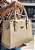 BOLSA EM COURO 1047 OFF WHITE / DIVISÓRIAS COM ZÍPER / ALÇA  DE MÃO E OMBRO - Imagem 2
