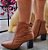 BOTA EM COURO 121485  CARAMELO / FORRAÇÃO INTERNA / CONFORTO E ELEGÂNCIA - Imagem 4
