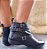 BOTA EM COURO 21900 PRETO / DETALHES TIRAS COM FIVELA - Imagem 1