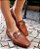 LOAFER EM COURO 79993  CARAMELO / ENFEITE FIVELA - Imagem 2