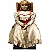 Totem Decorativo Halloween Annabelle – 100x72cm – Painel Cartonado - Imagem 1