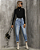 Blusa Manga Longa com Calça Jeans e Bota Minimalista - Imagem 1