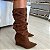 Bota cano médio Slouchy Bianca camurça marrom - Imagem 2