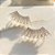 Brinco ear cuff asas cravejado de zircônias brancas banho em prata - Imagem 3