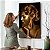 Quadro Decorativo Flutuante Rosto Feminino Dourado com as Mãos Na Boca - Imagem 4