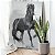 Quadro Decorativo Flutuante Animal Cavalo Preto e Branco Trotanto Vertical - Imagem 2