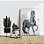 Quadro Decorativo Flutuante Animal Cavalo Preto e Branco Trotanto Vertical - Imagem 3