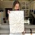 Quadro Decorativo Canvas Floral Traços da Flor em Dourado com Fundo Branco III Vertical - Imagem 6