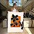 Quadro Decorativo Canvas Flores em Preto com Fundo Gold Vertical - Imagem 4