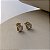 Brincos Oval Cravejado com Zircônias Semijoias 18k - M5B148 - Imagem 2