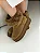 Babi - Bota Cozy Plataforma com Pelo Camurça Caramelo - Imagem 8