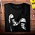 Camiseta Tênis de Roqueiro tamanho adulto com mangas curtas na cor preta - Imagem 2