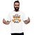 Camiseta Never Undersestimate an old man with a guitar tamanho adulto com mangas curtas na cor branca premium - Imagem 3