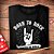 Camiseta Born to Rock Forced to Work tamanho adulto com mangas curtas na cor Preta Premium - Imagem 2