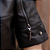 Casaqueto Couro Pelica Zipper Preto - Karine Daher - Imagem 5