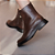 Bota Luana Marrom - Karine Daher - Imagem 4