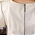 T- Shirt Couro Pelica Off White - Karine Daher - Imagem 6