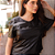T- Shirt Couro Pelica Preta - Karine Daher - Imagem 3