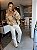 Calça Jeans Reta Sabrina Off - Imagem 9