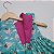 Vestido Vitória Anjinhas em cores verdes e rosa - Imagem 2