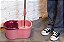 Balde Mop Rosa 8 litros Pocket Com Esfregão e Centrífuga Mor - Imagem 6