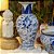 FLOREIRO PORCELANA AZUL E BRANCA BOTANIC D13XA27CM - Imagem 3