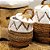 CESTA DECORATIVA FIBRA BALI REDONDO BRANCO E NATURAL COM TAMPA - Imagem 4