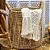 CESTA DECORATIVA RATTAN BALI REDONDO REDE BRANCO E NATURAL - Imagem 1