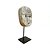 ESCULTURA DECORATIVA MINI MASCARA ETNICA IMPORTADA TEGENUNGAN EM PEDRA BRANCA COM SUPORTE A25CM - Imagem 2