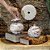CONJUNTO 2 CACHEPOT DECORATIVOS EM MADEIRA WHITEWASH COM TAMPA - Imagem 5