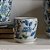 CACHEPOT PORCELANA AZUL BRANCA E VERDE WILD EDITION BOTANIC PP D12CM X A13CM - Imagem 3
