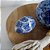 OVO EM PORCELANA AZUL E BRANCA CELESTE D06CM X A09CM - Imagem 3