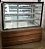 Vitrine de doce / bolos - Quadrat Alta Refrigerada 3 planos – Linha Vertiko Fechamento frontal 220v - Elvi [Seminova] - Imagem 3