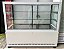 Vitrine Refrigerada para bolos e doces 1,40m Branco DBR1.40 - 127V- Ômega [Usada] - Imagem 3